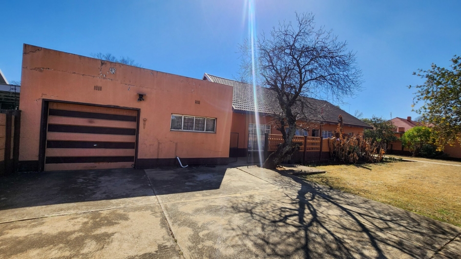 3 Bedroom Property for Sale in Stilfontein North West